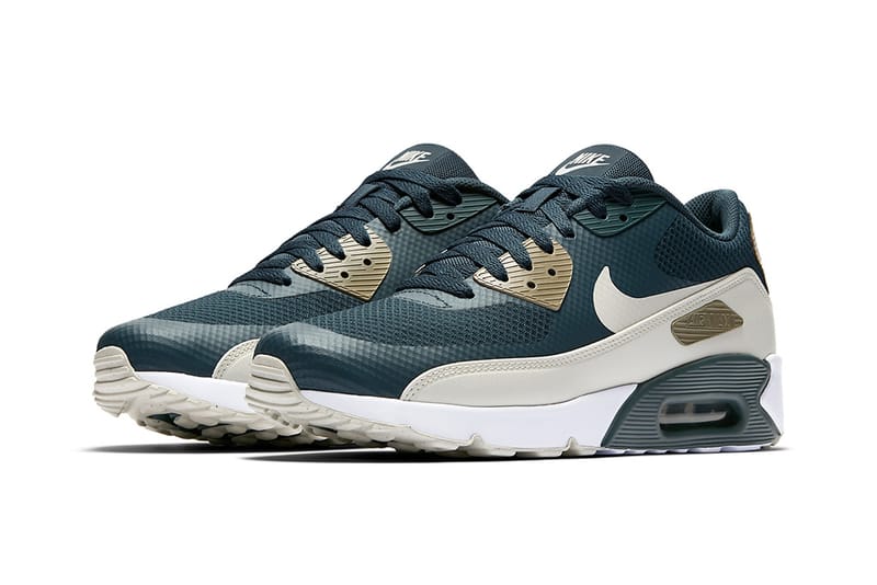 The Nike Air Max 90 Ultra Receives a New "Blue Fox" Colorway