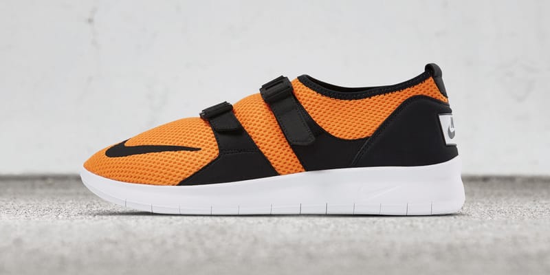 nike sock racer free