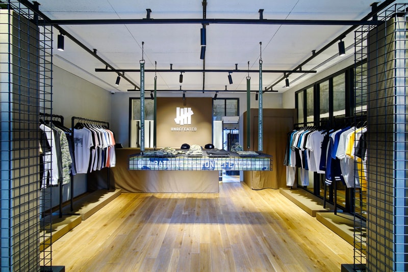 UNDEFEATED x BAPE Hong Kong Pop-Up Store 2017 Spring/Summer A Bathing Ape James Bond