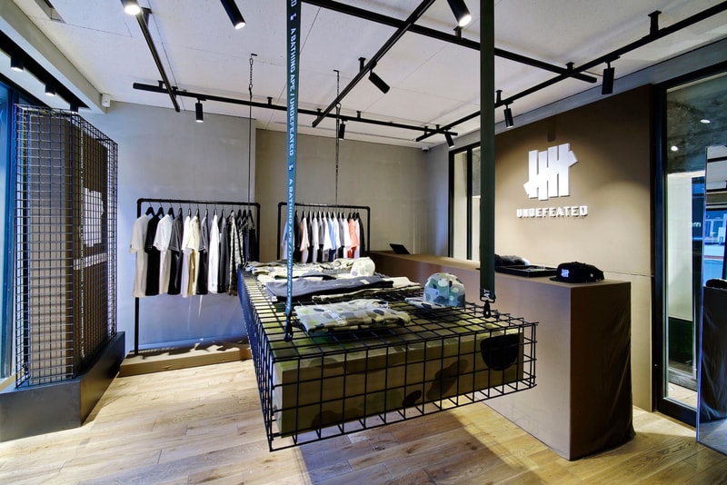 UNDEFEATED x BAPE Hong Kong Pop-Up Store 2017 Spring/Summer A Bathing Ape James Bond