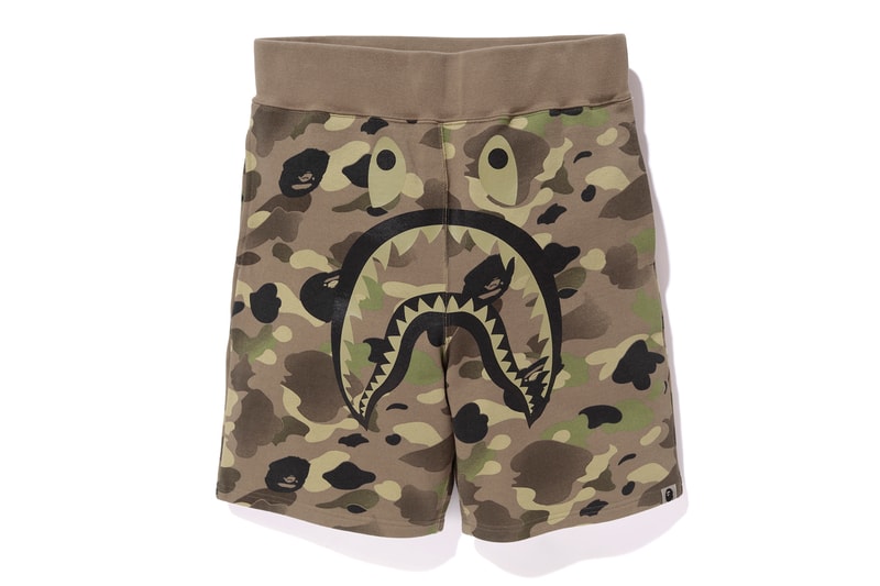 UNDEFEATED BAPE 2017 Spring/Summer Collection A Bathing Ape T-Shirt Shark Hoodies Camo Print