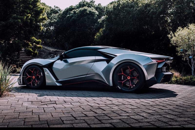 W Motors Fenyr SuperSport Concept Lykan HyperSport Red Silver