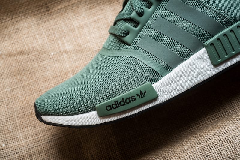 adidas nmd r1 trace green