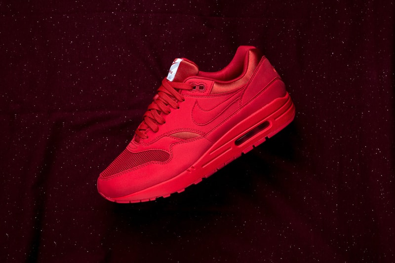 Nike Air Max 1 Premium "University Red"
