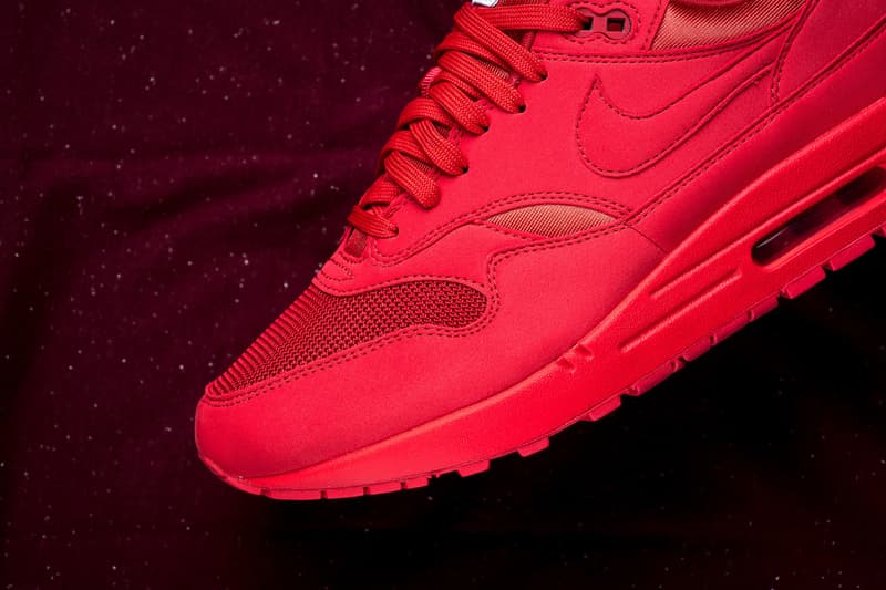 Nike Air Max 1 Premium "University Red"