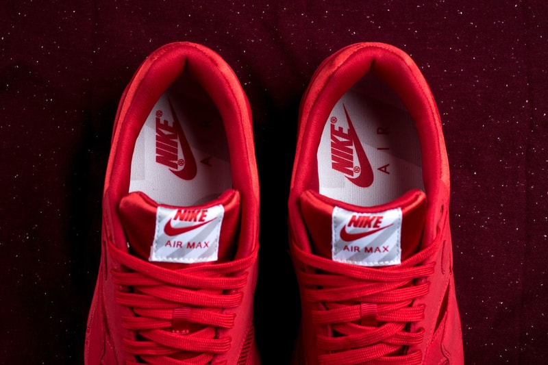 Nike Air Max 1 Premium "University Red"