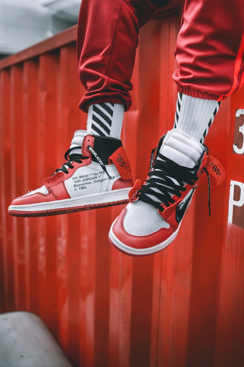 OFF-WHITE x Air Jordan 1 On-Feet Images 