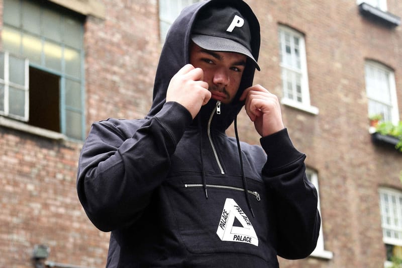 palace q zip hoodie