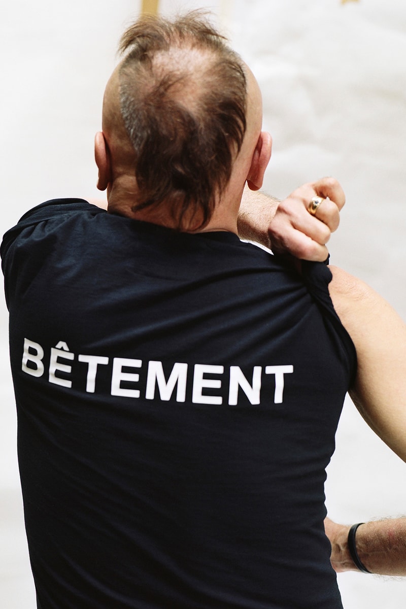 [racket] 2017 Spring/Summer Lookbook Black T-Shirts Caps Hats Vetements Parody
