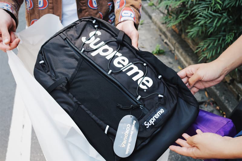 Supreme x COMME des GARÇONS Air Force 1 Low Drop