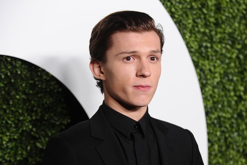 Here's Your First Shot Of Tom Holland In 'Uncharted' As Young Nathan Drake