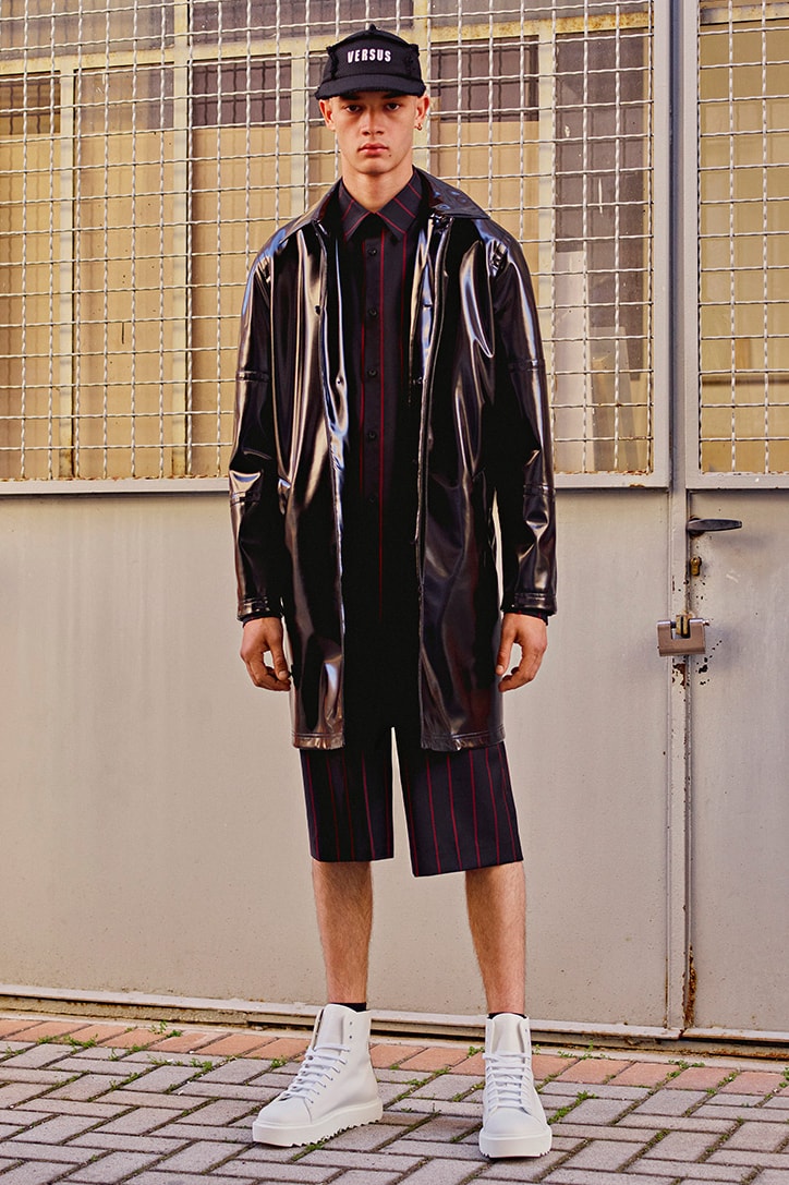 Versus Versace 2018 Pre Spring Lookbook