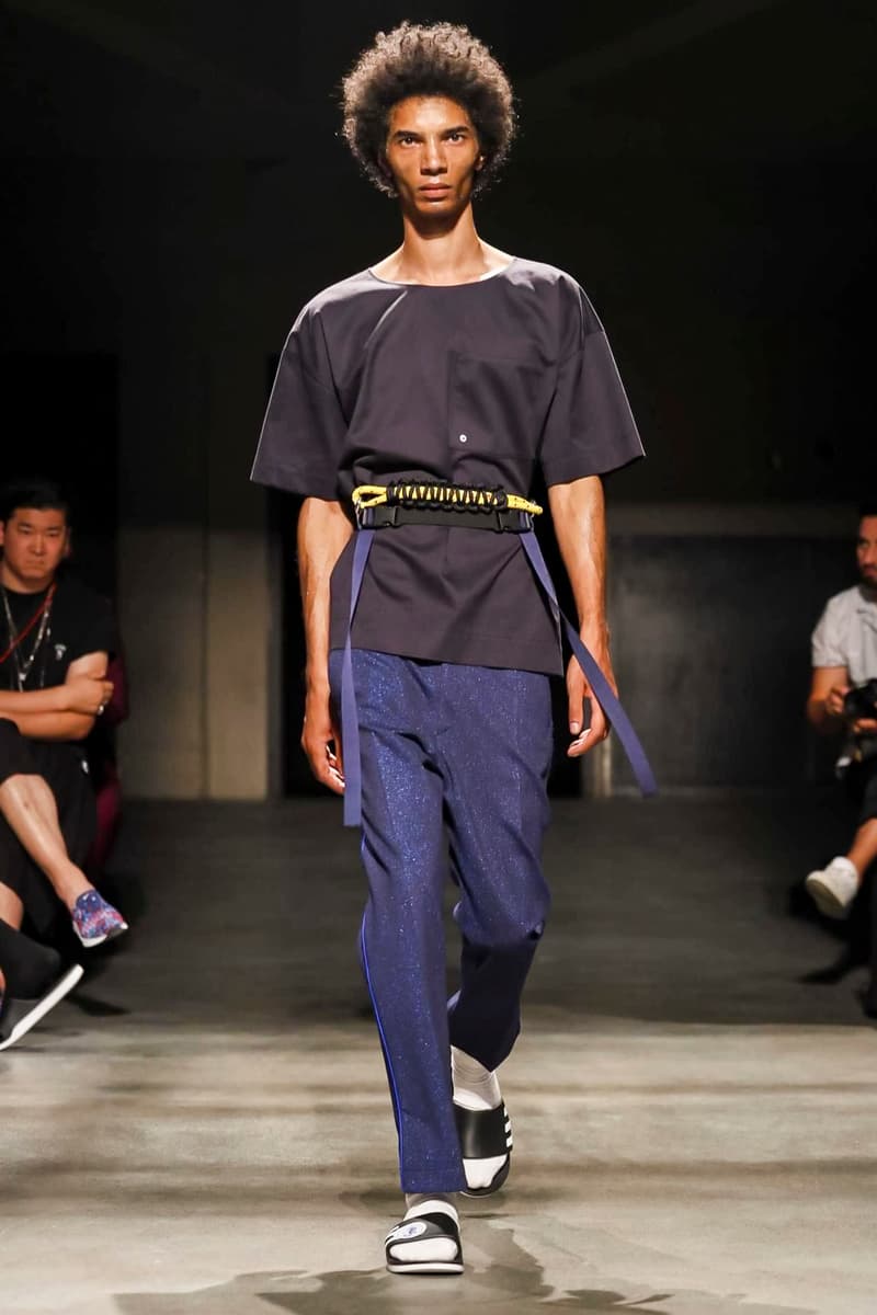 22/4_Hommes 2018 Spring/Summer Collection Paris Fashion Week Men's Runway Show