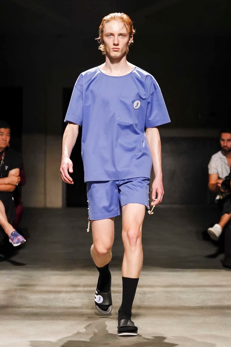 22/4_Hommes 2018 Spring/Summer Collection Paris Fashion Week Men's Runway Show