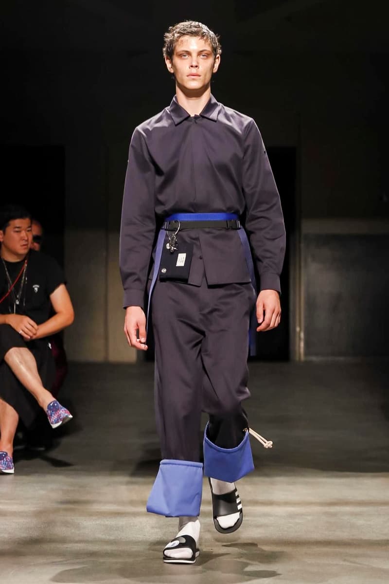 22/4_Hommes 2018 Spring/Summer Collection Paris Fashion Week Men's Runway Show