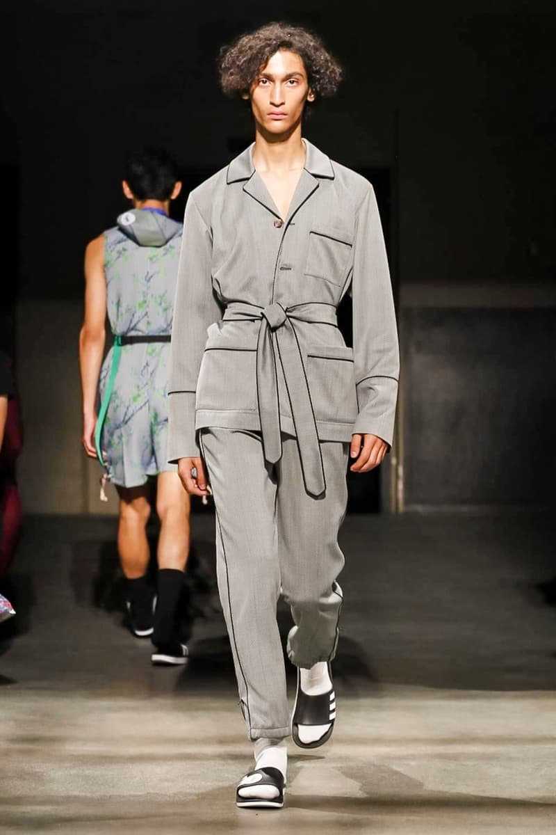 22/4_Hommes 2018 Spring/Summer Collection Paris Fashion Week Men's Runway Show