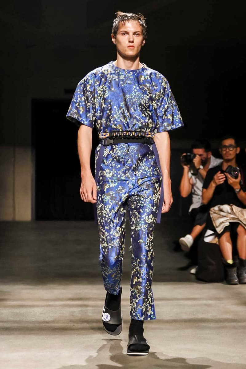 22/4_Hommes 2018 Spring/Summer Collection Paris Fashion Week Men's Runway Show