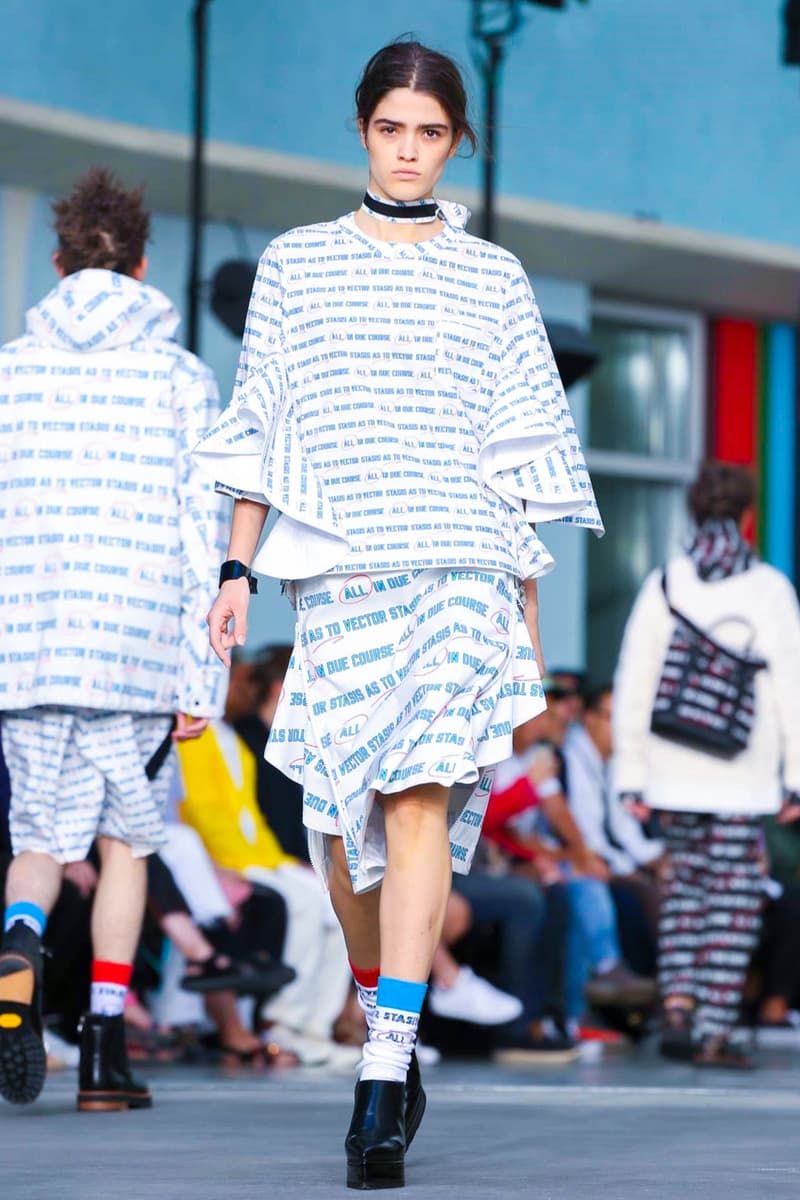 Sacai 2018 Spring/Summer Collection Paris Fashion Week Men's Runway Show ss18 pfw Chitose Abe Lawrence Weiner all in due course as in vector stasis