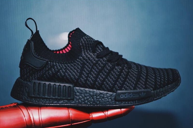 triple black r1
