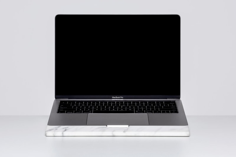BLOCK Apple MacBook Pro Laptop Stand de Dolomieu Accessory White Marble