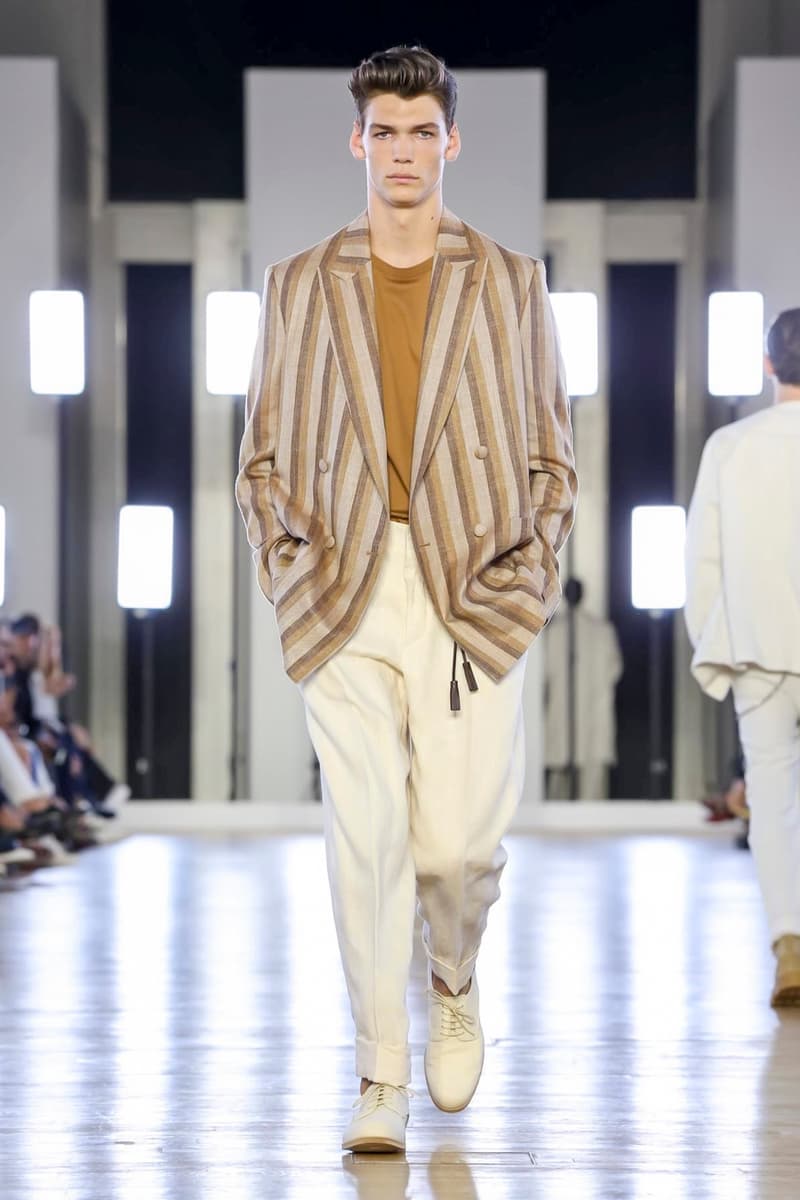 Cerruti 2018 Spring/Summer Collection Paris Fashion Week Men's Runway Show