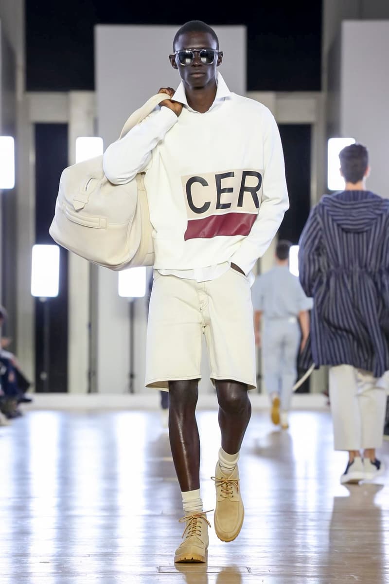 Cerruti 2018 Spring/Summer Collection Paris Fashion Week Men's Runway Show