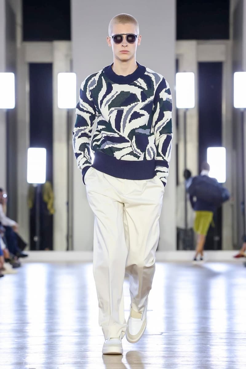 Cerruti 2018 Spring/Summer Collection Paris Fashion Week Men's Runway Show