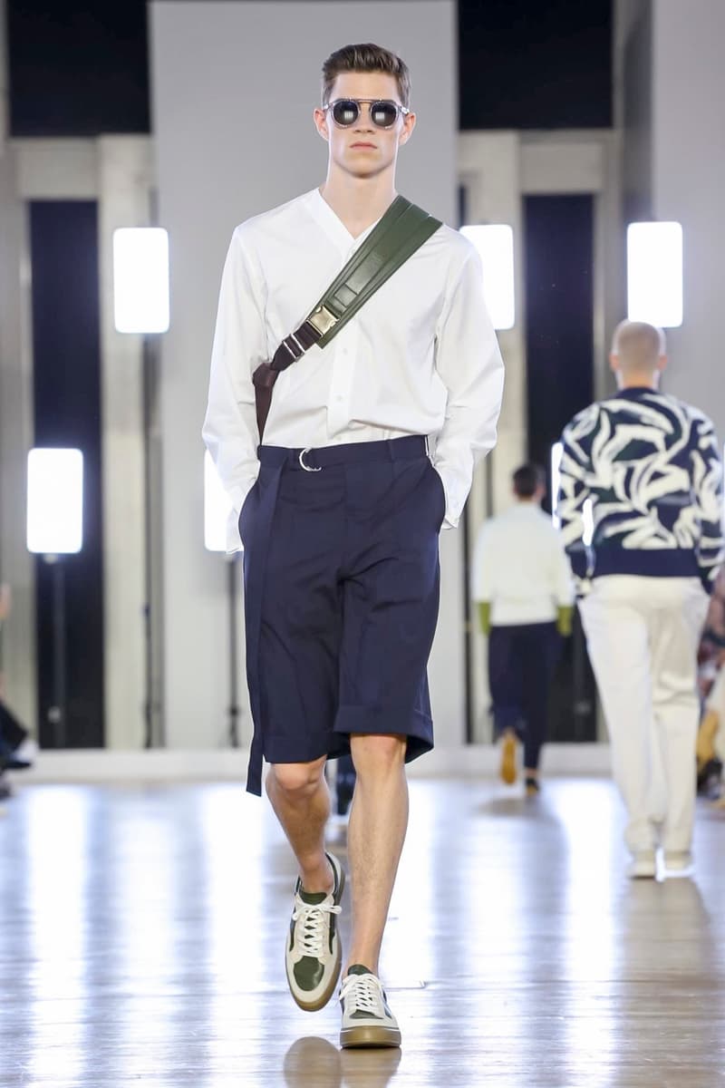 Cerruti 2018 Spring/Summer Collection Paris Fashion Week Men's Runway Show