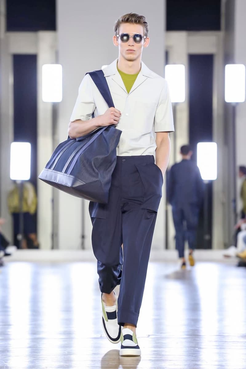 Cerruti 2018 Spring/Summer Collection Paris Fashion Week Men's Runway Show