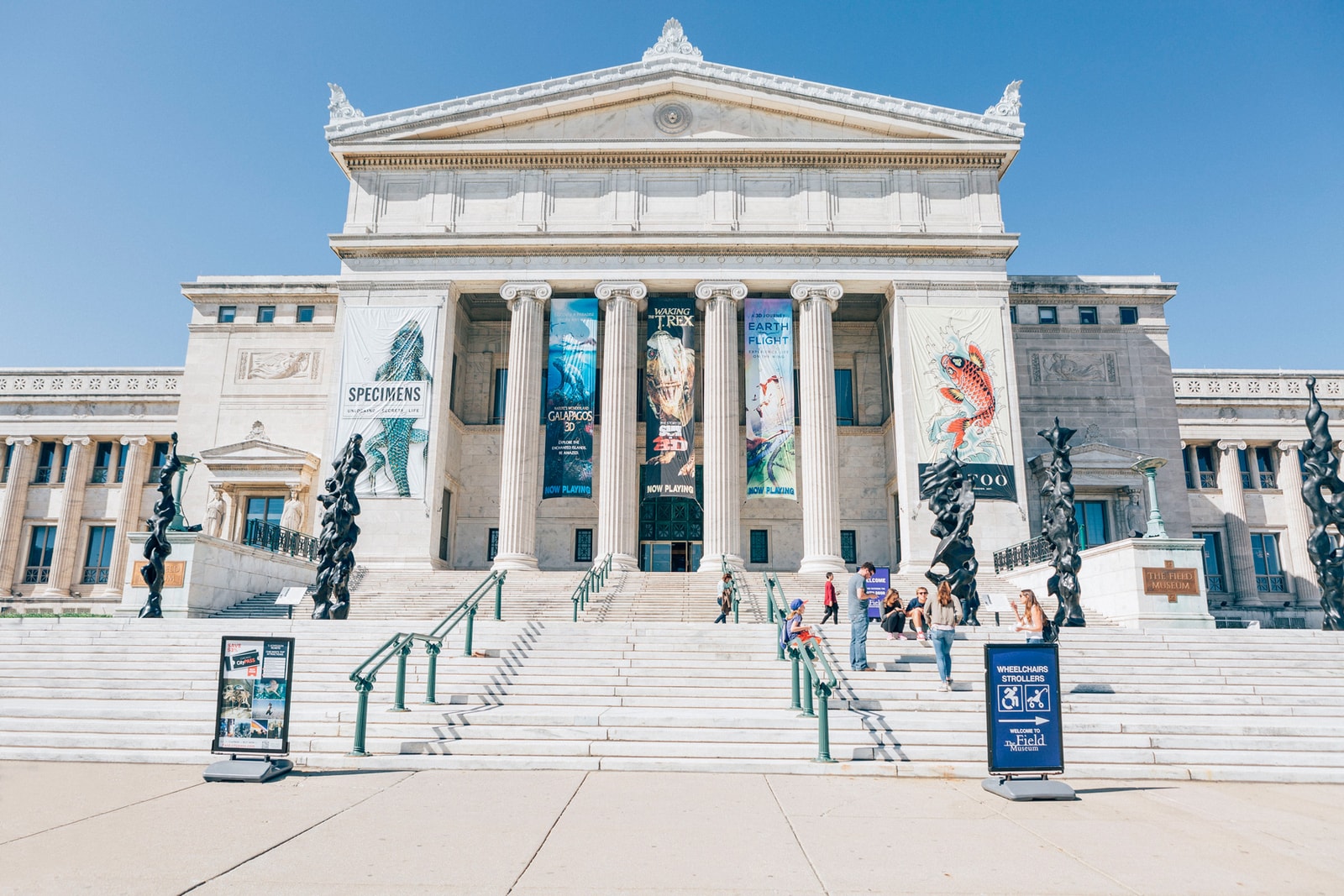 chicago bulls united center Millennium Park nba basketball city guide windy dwyane wade jimmy butler rajon rondo