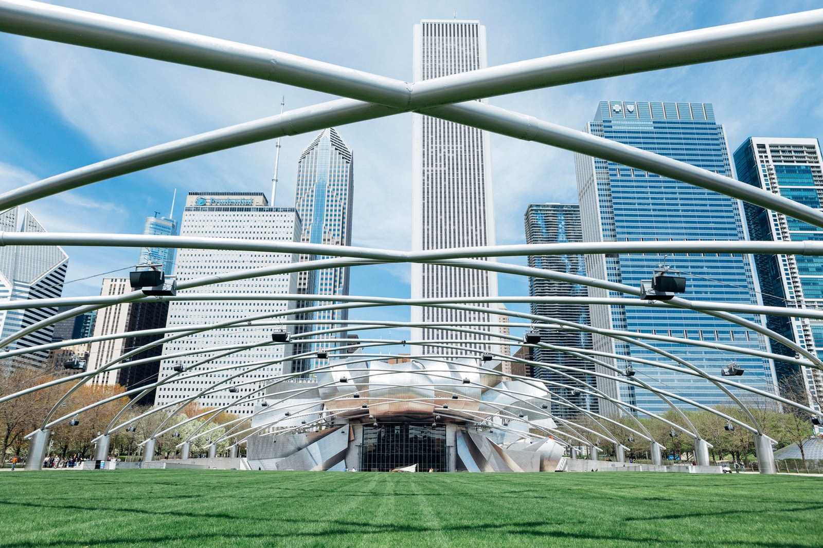 chicago bulls united center Millennium Park nba basketball city guide windy dwyane wade jimmy butler rajon rondo