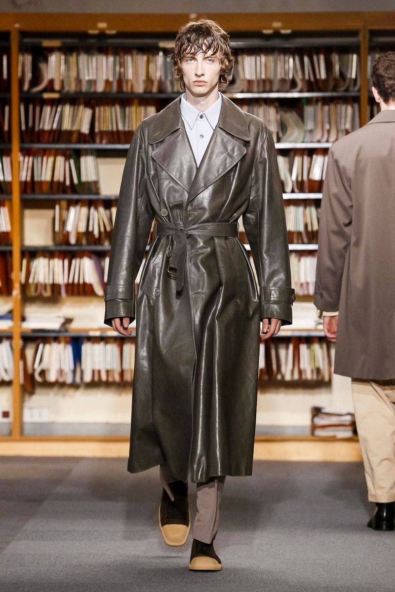 Dries Van Noten 2018 Spring Summer Collection Paris Fashion Week Men's Runway Show