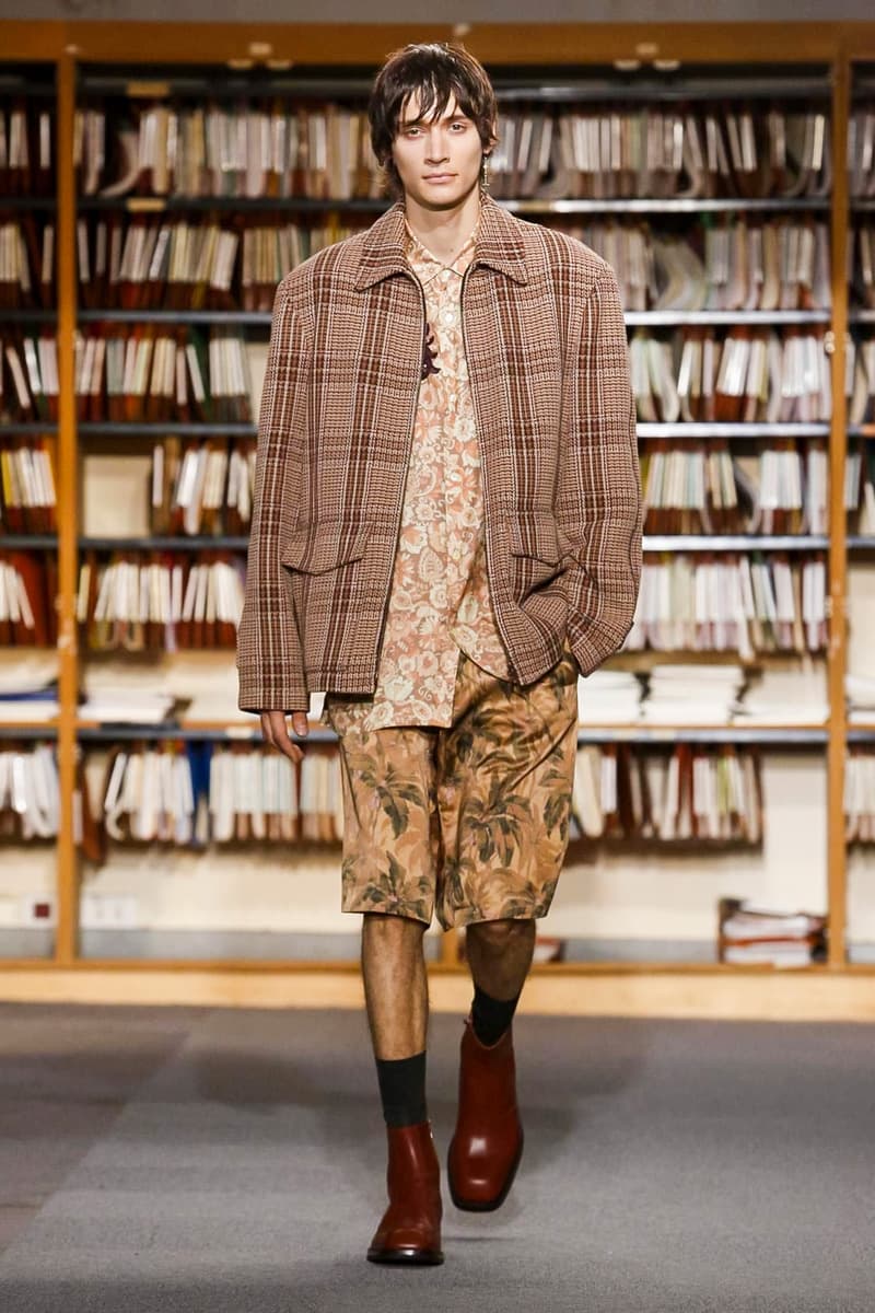 Dries Van Noten 2018 Spring Summer Collection Paris Fashion Week Men's Runway Show