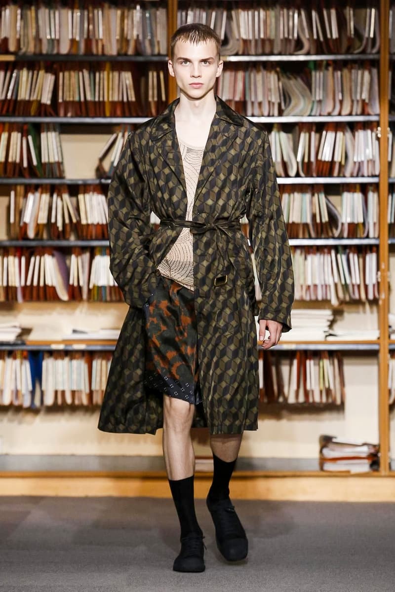 Dries Van Noten 2018 Spring Summer Collection Paris Fashion Week Men's Runway Show