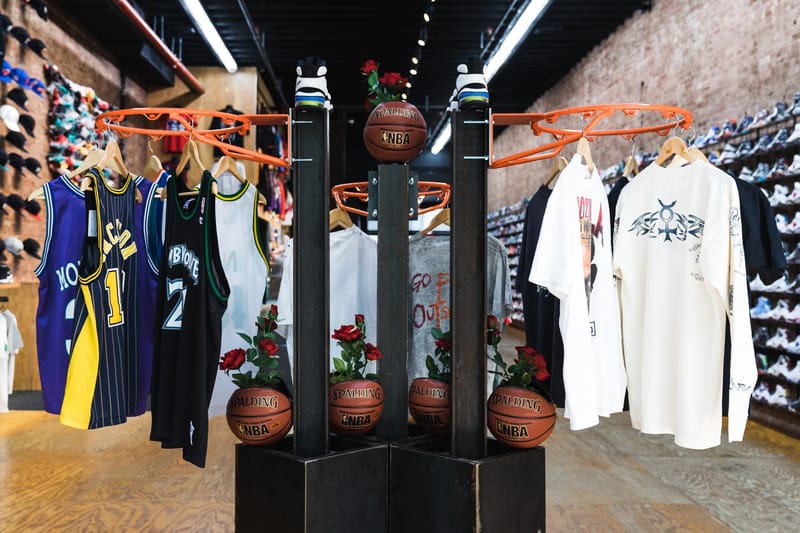 There's an Ode to Vintage NBA Memorabilia Set up Right Now in NYC