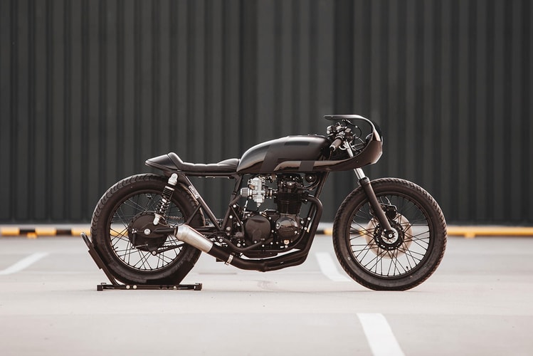 Hookie Creates the "Black Mamba" Out of a 1973 Honda CB550