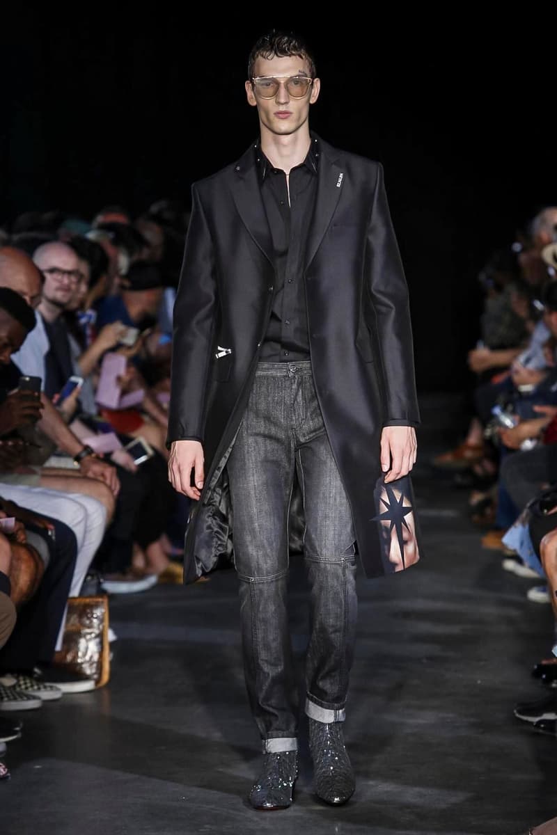 Icosae 2018 Spring/Summer Collection Paris Fashion Week Men's Runway Show