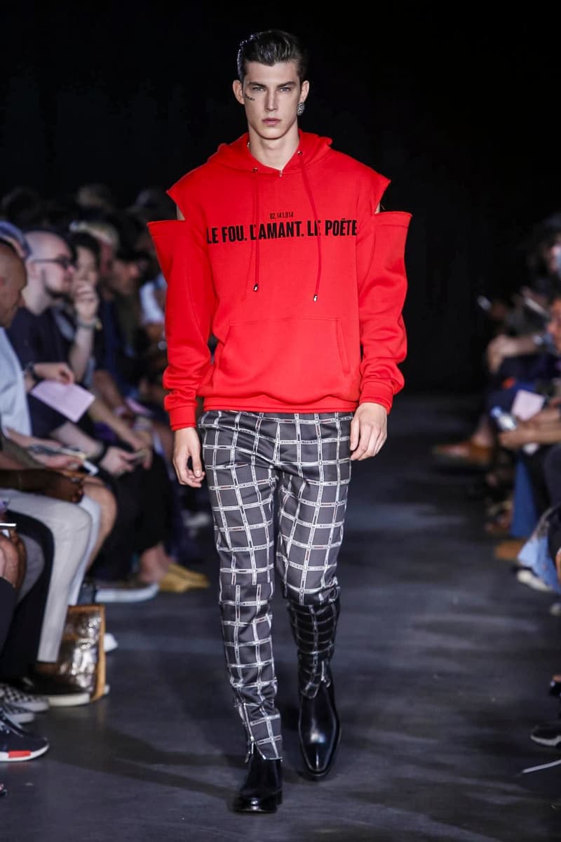 Icosae 2018 Spring/Summer Collection Paris Fashion Week Men's Runway Show