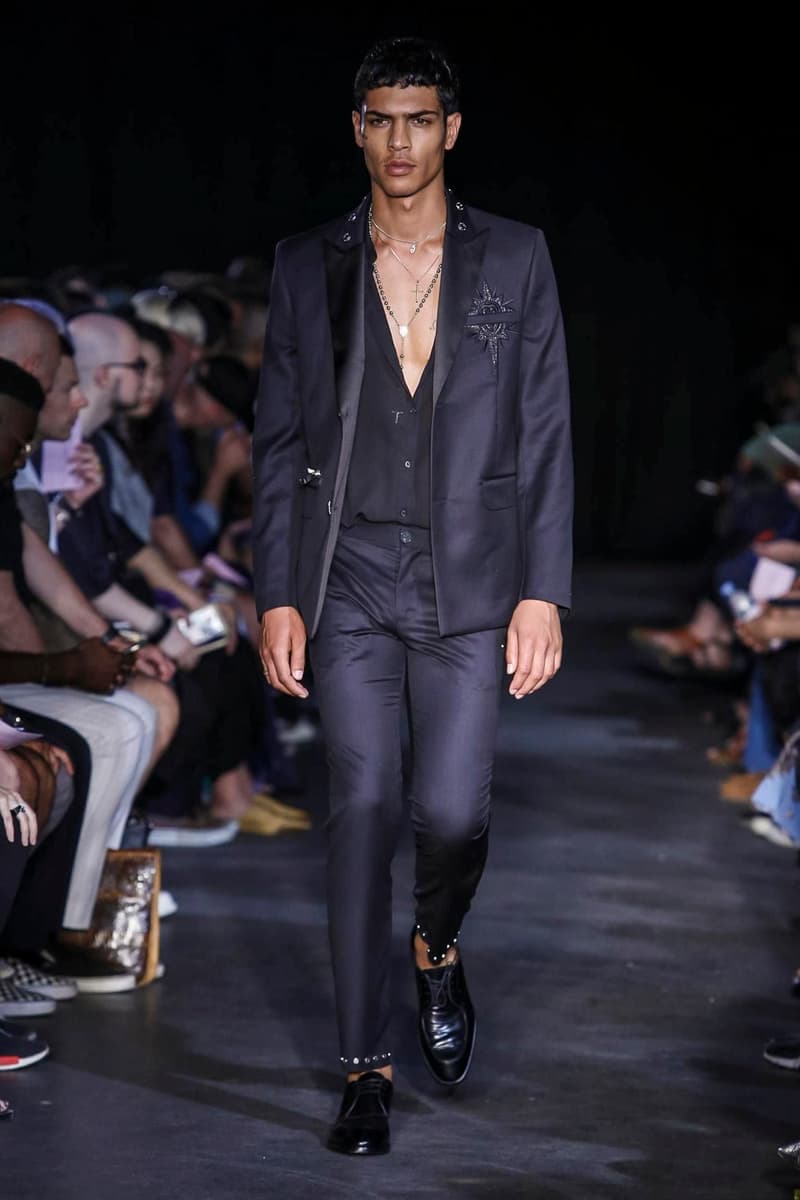 Icosae 2018 Spring/Summer Collection Paris Fashion Week Men's Runway Show