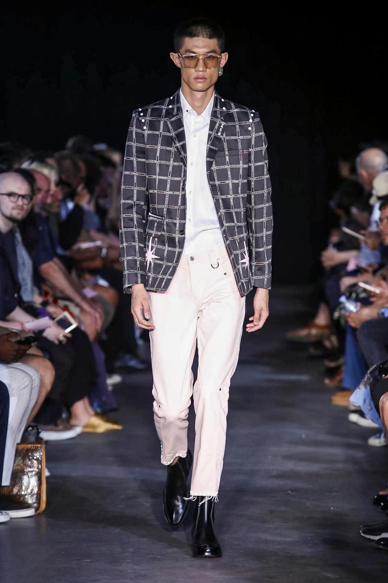 Icosae 2018 Spring/Summer Collection Paris Fashion Week Men's Runway Show