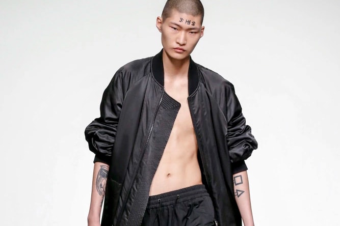 D.GNAK Makes Its London Fashion Week Debut for 2018 Spring/Summer