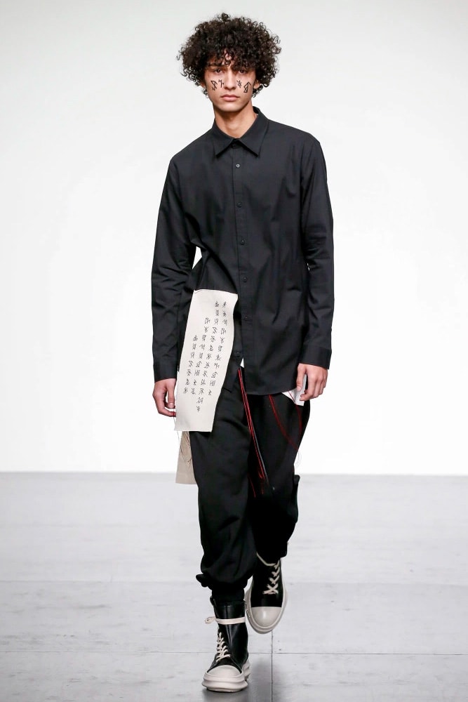 D.GNAK 2018 Spring Summer Collection London Fashion Week Men's Kang Dong Jun