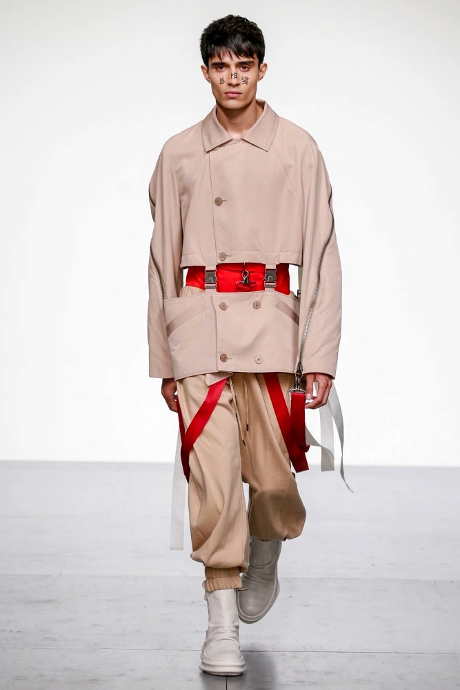 D.GNAK 2018 Spring Summer Collection London Fashion Week Men's Kang Dong Jun