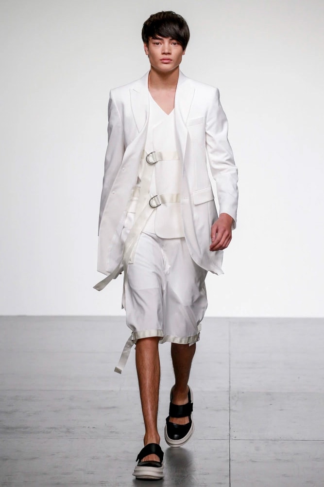 D.GNAK 2018 Spring Summer Collection London Fashion Week Men's Kang Dong Jun