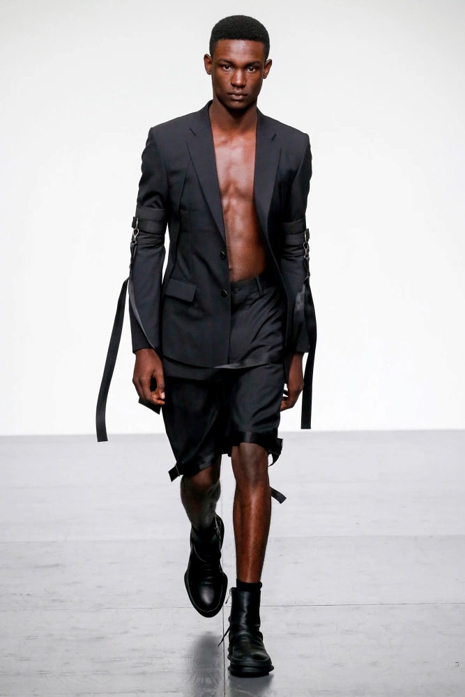 D.GNAK 2018 Spring Summer Collection London Fashion Week Men's Kang Dong Jun