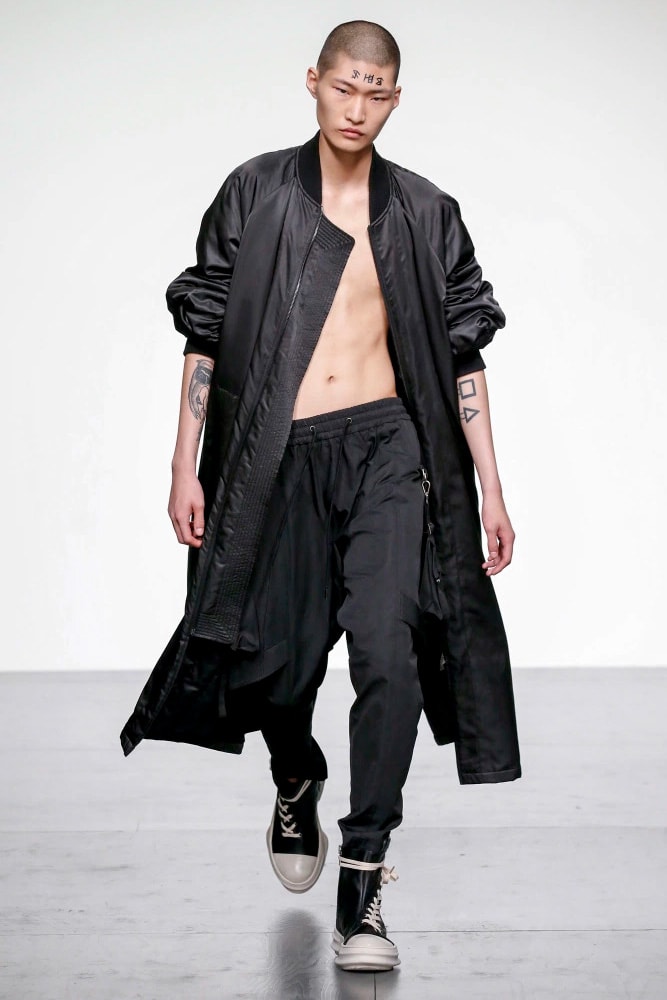 D.GNAK 2018 Spring Summer Collection London Fashion Week Men's Kang Dong Jun