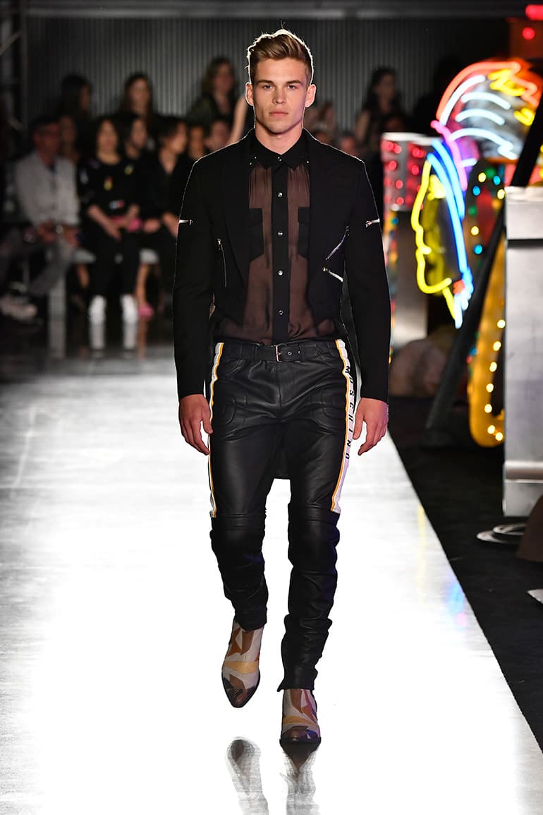 Moschino 2018 Spring/Summer at London Fashion Week Men's