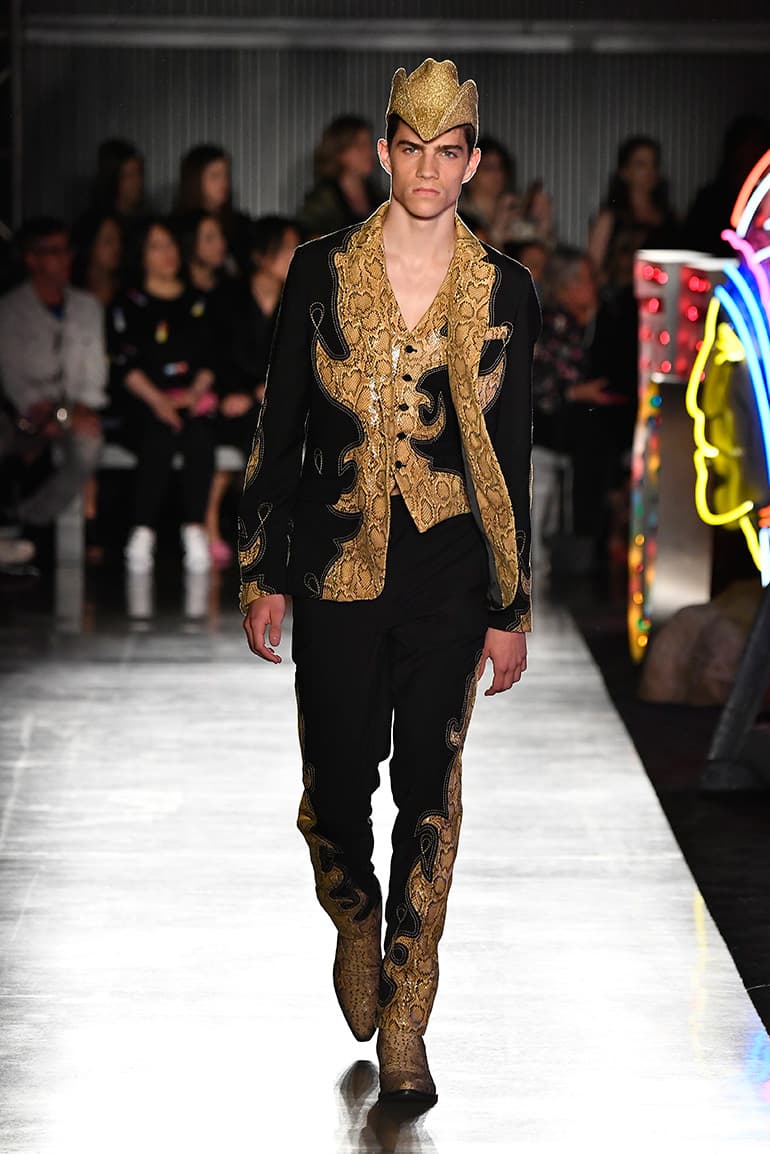 Moschino 2018 Spring/Summer at London Fashion Week Men's