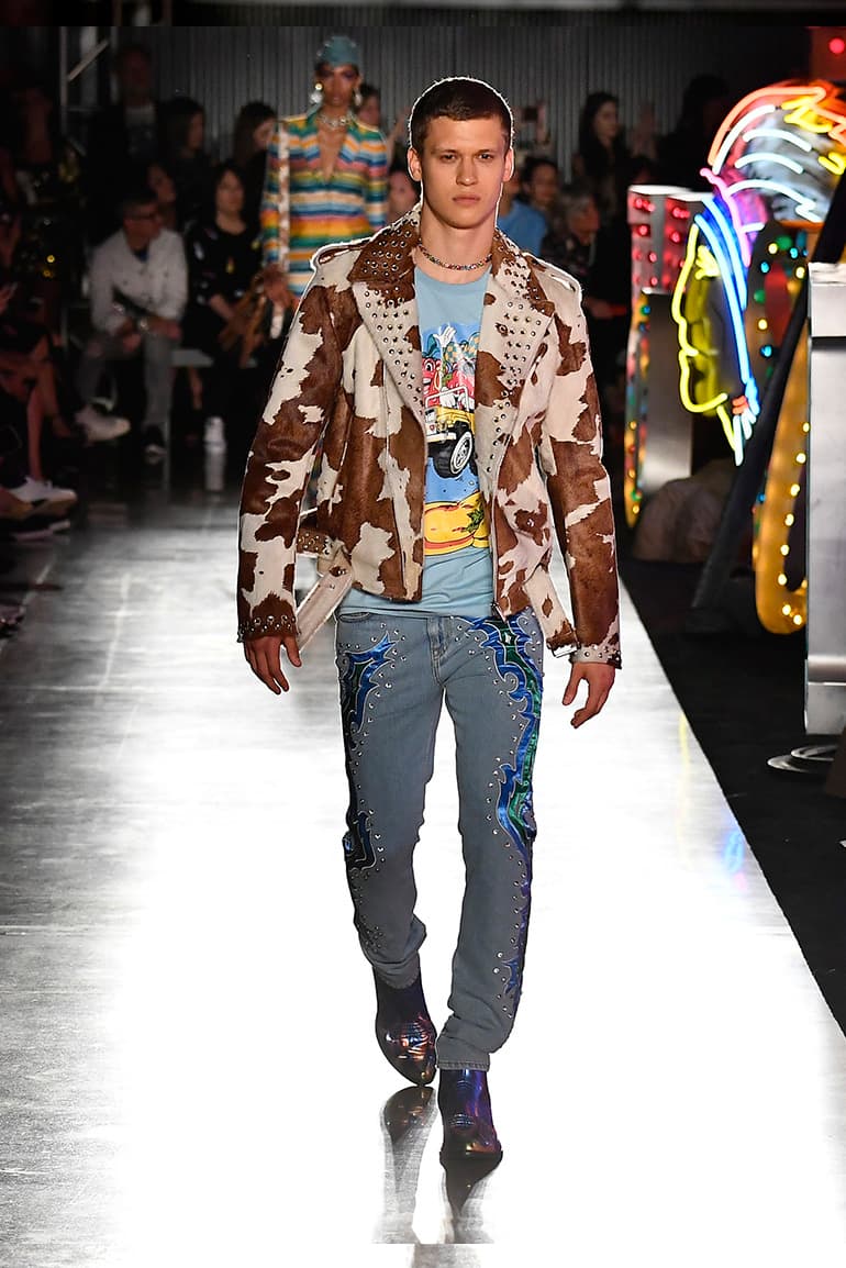 Moschino 2018 Spring/Summer at London Fashion Week Men's