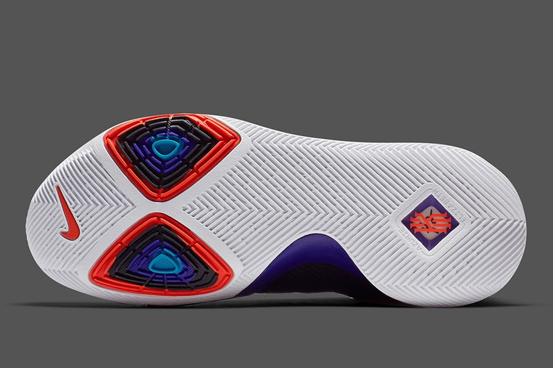 Nike Kyrie 3 Kyrache Light